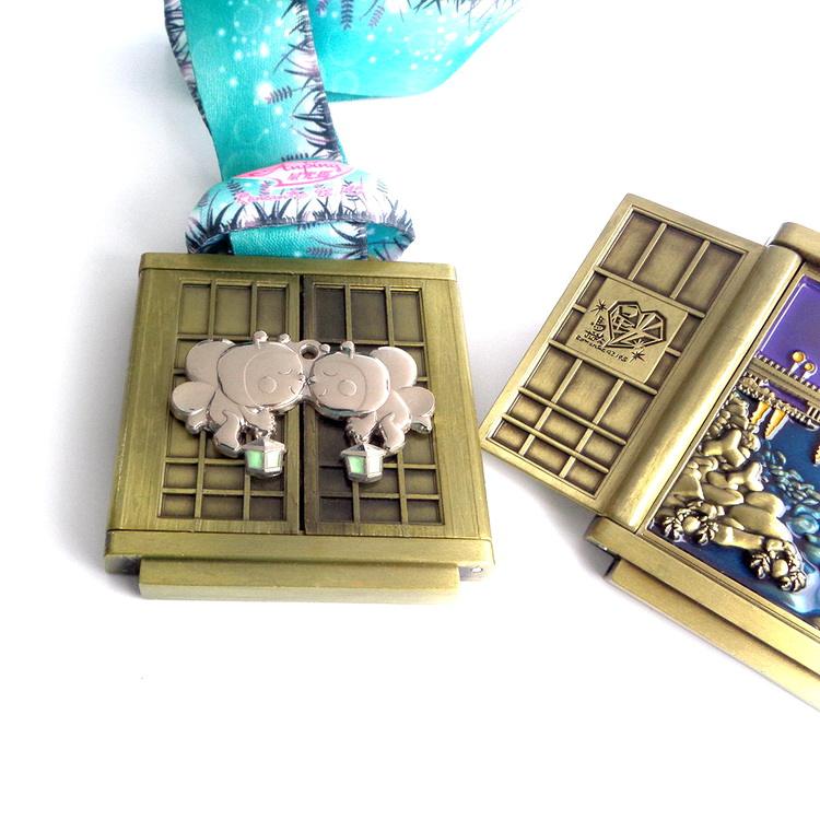 2023 Персонализированные гальванические металлические сувенирные серебряные подарки Индивидуальные штампы для медалей