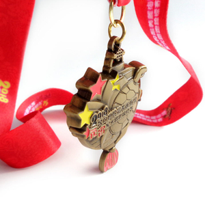 Китай Дешевый индивидуальный металлический дизайн У вас есть марафонский бег из цинкового сплава 3D Золотая металлическая медаль