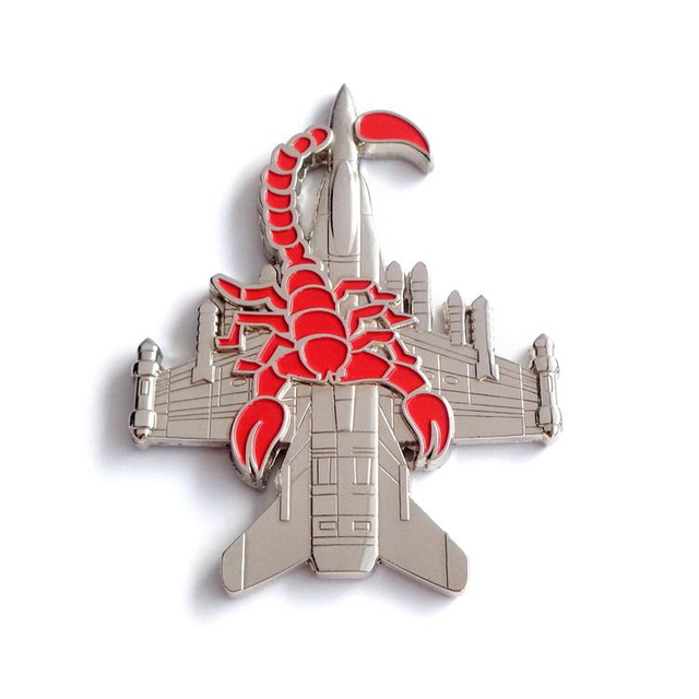 Эмаль металла изготовления ОЭМ изготовленная на заказ твердая прикалывает булавку отворотом крыльев мягкого пилота