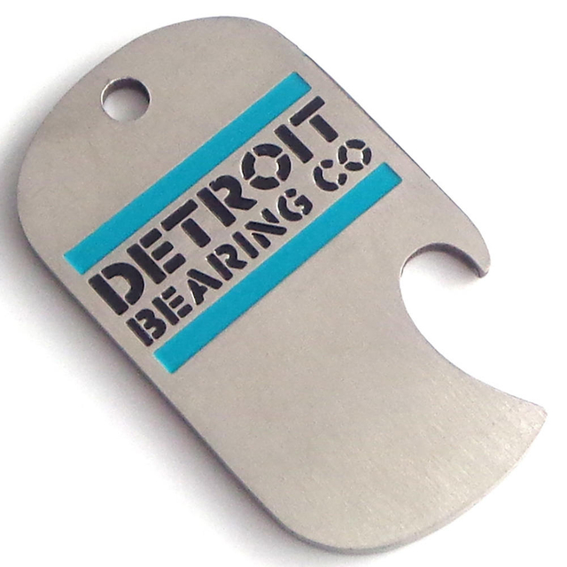 Изготовленная на заказ ключевая цепь утюга металла с консервооткрывателем бутылки сублимации консервооткрывателя бутылки круглым