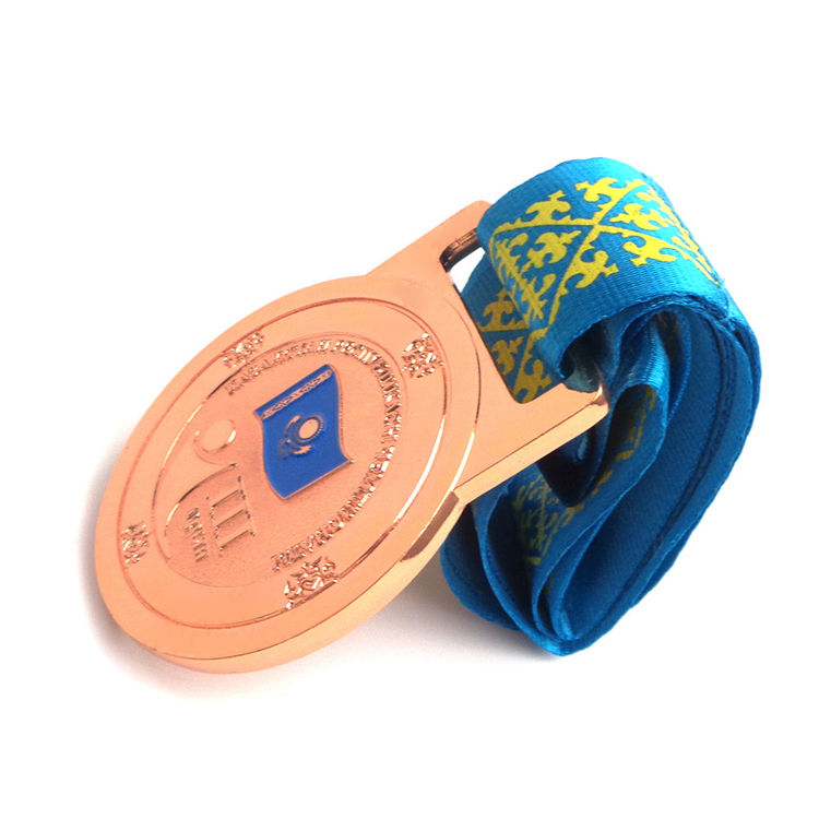 Дешевая выполненная на заказ пустая марафонская медаль Золотая награда Спортивная металлическая медаль