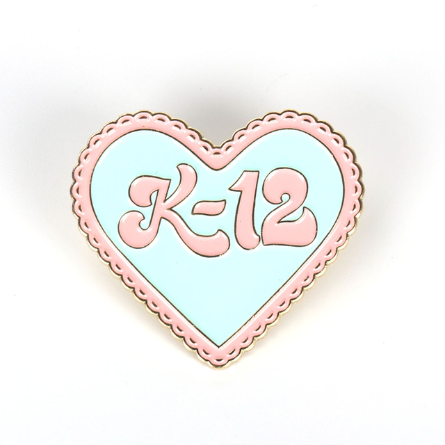 Эмаль металла изготовления ОЭМ изготовленная на заказ твердая прикалывает штыри мягкой штыря эмали отворотом